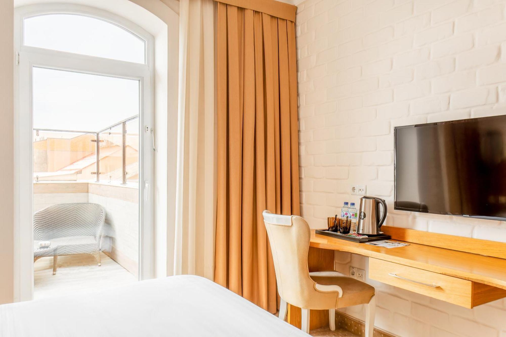 Praga Hotel ทาชเคนต์ ภายนอก รูปภาพ