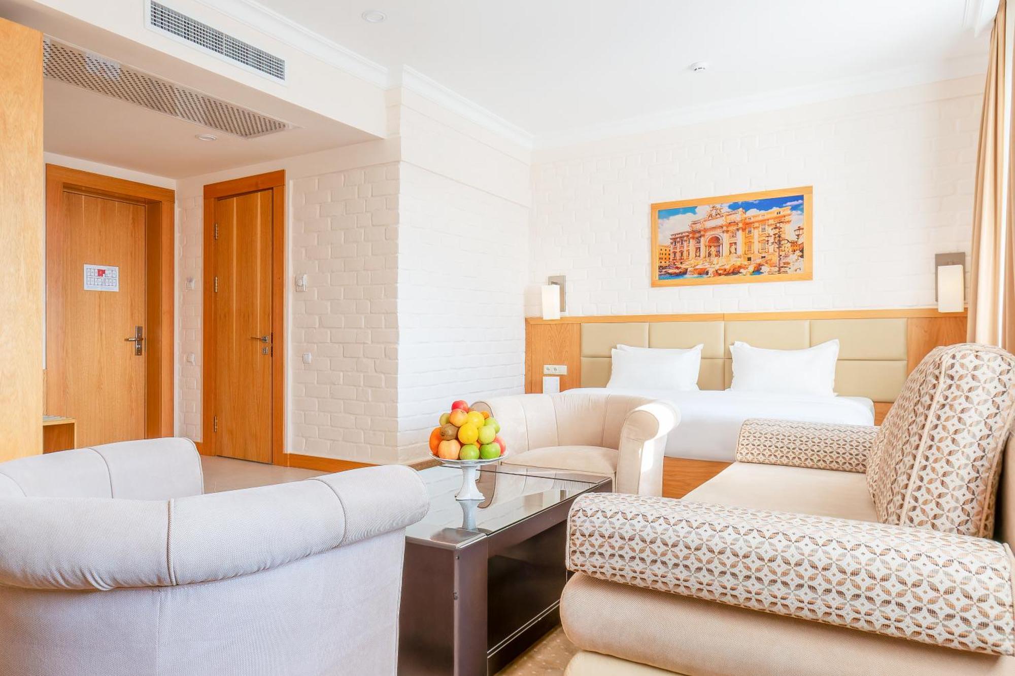 Praga Hotel ทาชเคนต์ ภายนอก รูปภาพ