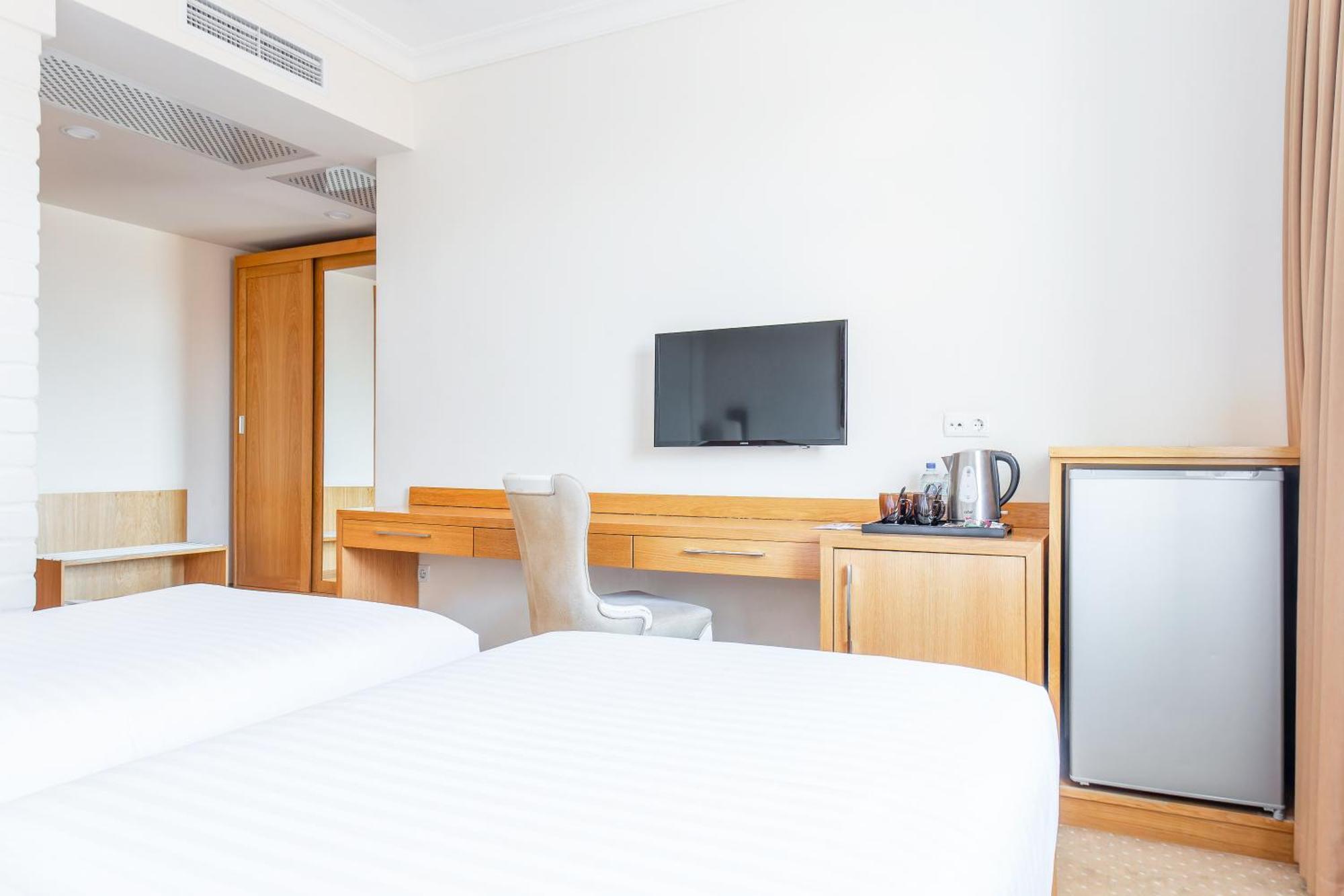Praga Hotel ทาชเคนต์ ภายนอก รูปภาพ