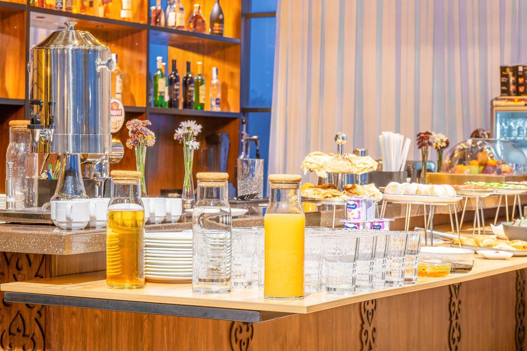 Praga Hotel ทาชเคนต์ ภายนอก รูปภาพ